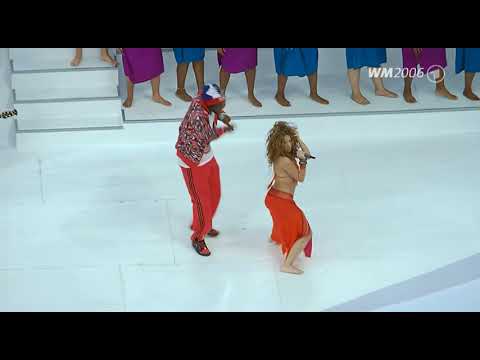 Shakira, Wyclef Jean - Hips Don't Lie видео (клип)